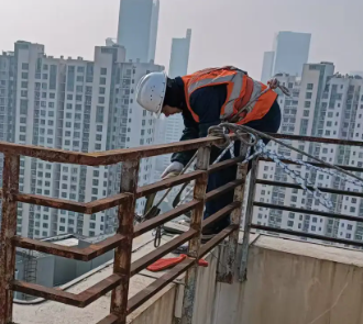 防坠器